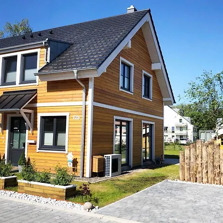 Sonnenbirke * Fuhlendorf (Mecklenburg-Vorpommern)